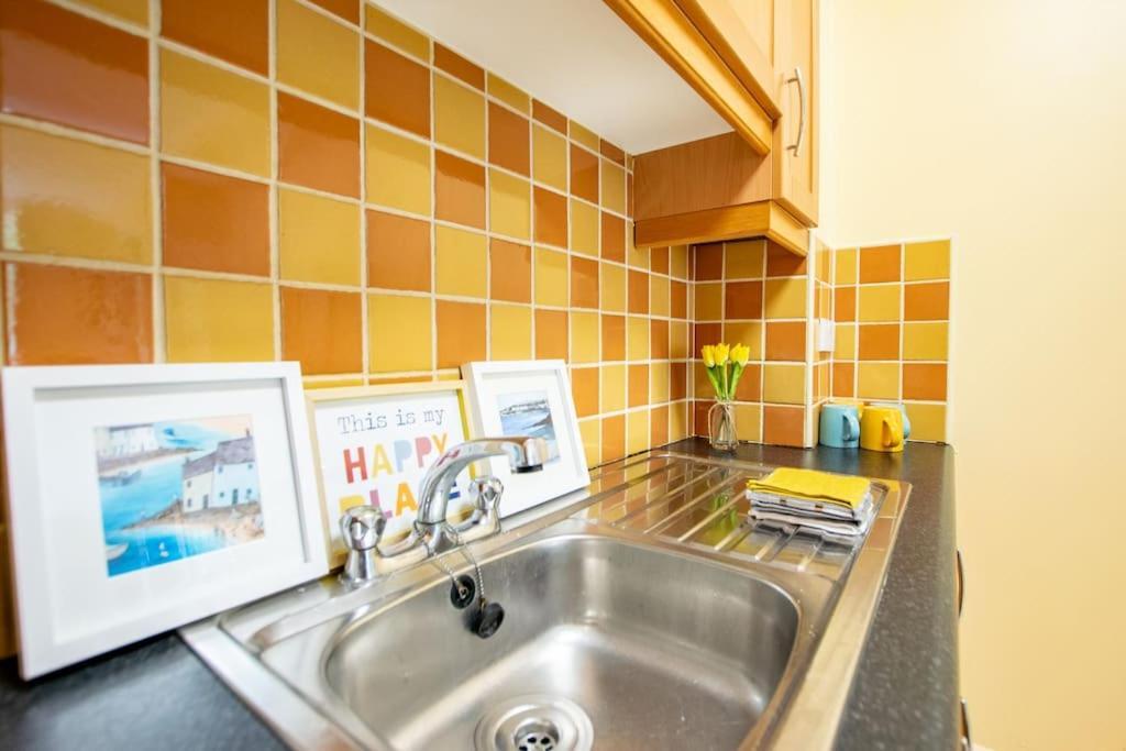 131 - Spacious 2 Bed Apt With Parking Apartment Galway Luaran gambar